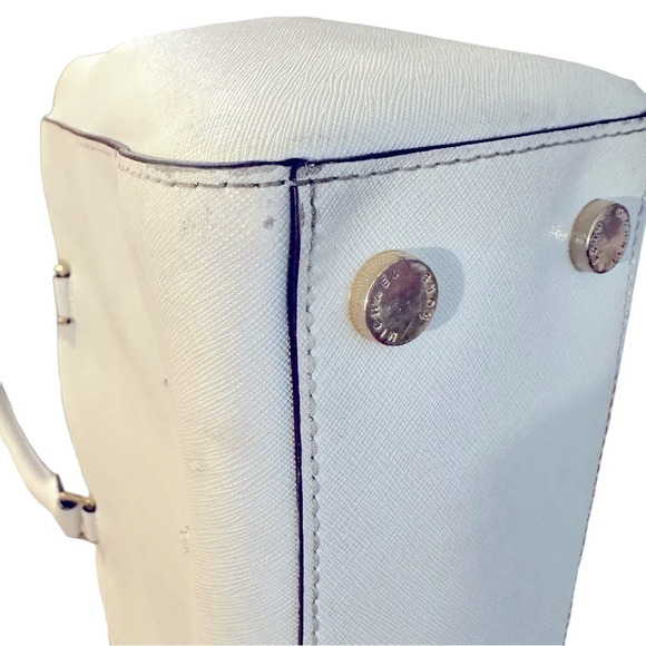 Michael Kors White Kellen Ladies Large Leather Satchel Handbag Purse. - Picture 7 of 12